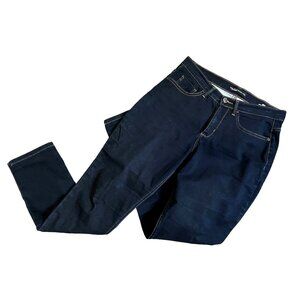 Lee Platinum Label Dark Wash Easy Fit Skinny Leg Jean Sz 8 Short Womens MidRise